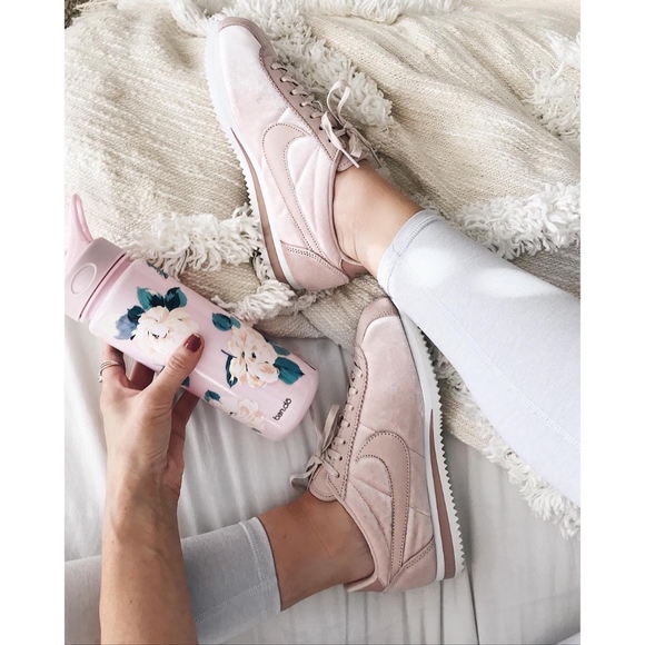 nike cortez pink velvet